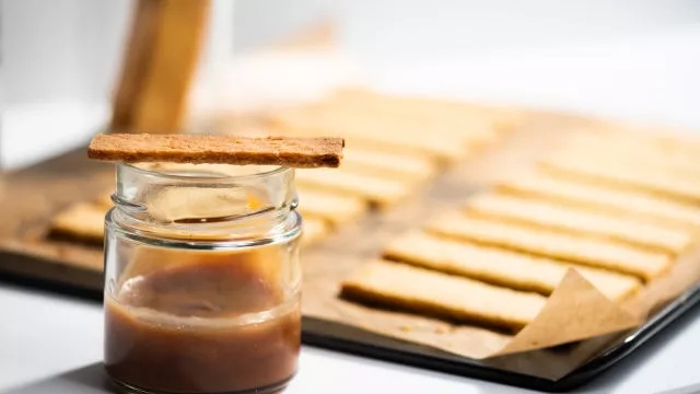 Sablé Breton Crocante e Toffee de Caramelo Salgado