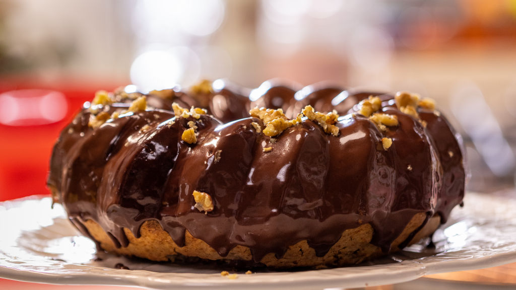 Bolo de Banana com Chocolate e Nozes - C K N J