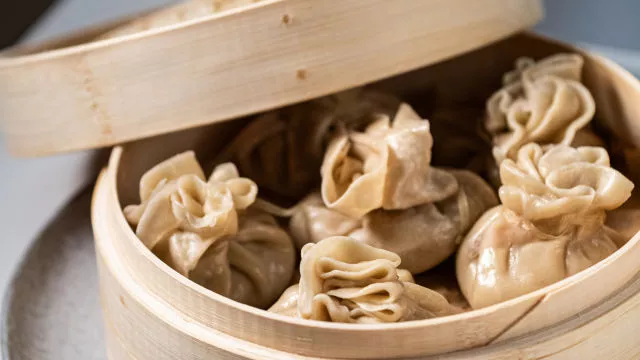 Dumplings Chineses com Cogumelos e Frango