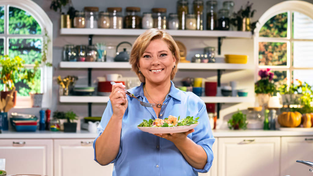 Fígado de frango frito com vegetais guarnição de purê de batata e